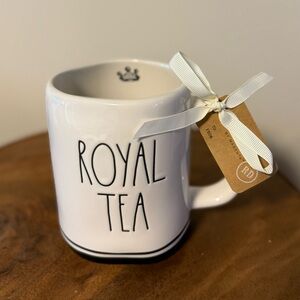 👑 Rae Dunn White 'Royal Tea' Mug NWT